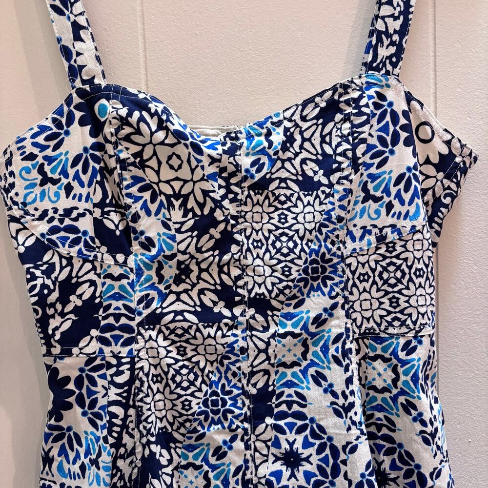 Avec Les Filles Blue and White Mosaic Tile Print Sundress - Size 10 - Picture 4 of 9